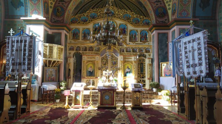 6672 Якщо сниться Вівтар